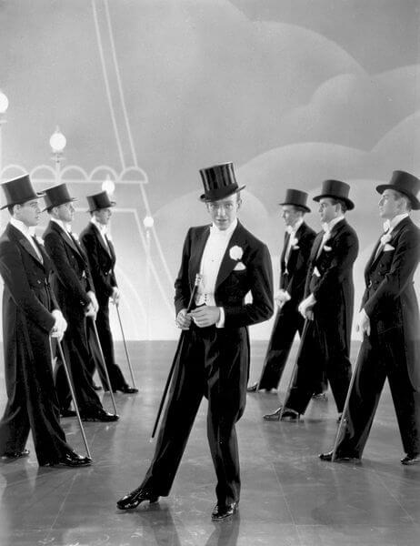 tie top hat